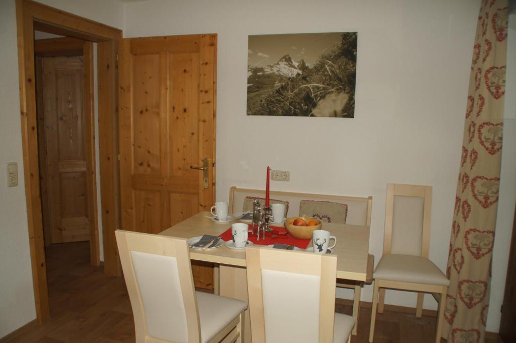 Appartment Sarlo ซังคท์อันทอนอัมอาร์ลแบร์ก ห้อง รูปภาพ