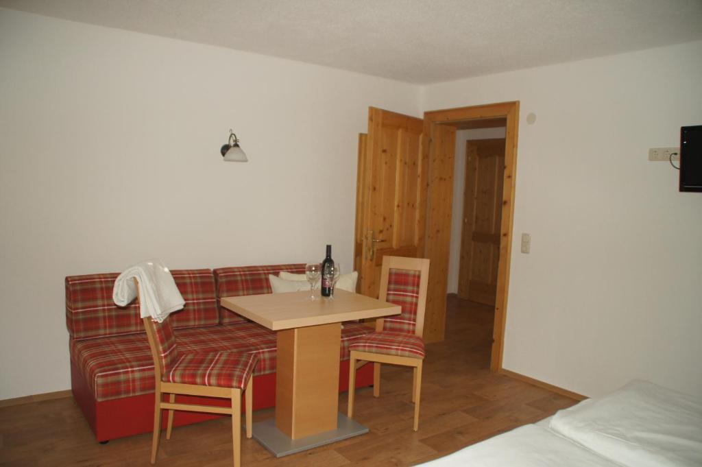 Appartment Sarlo ซังคท์อันทอนอัมอาร์ลแบร์ก ห้อง รูปภาพ